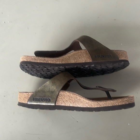 Birkenstock Bronze Metallic Thong Sandals size 39 - Picture 4 of 10